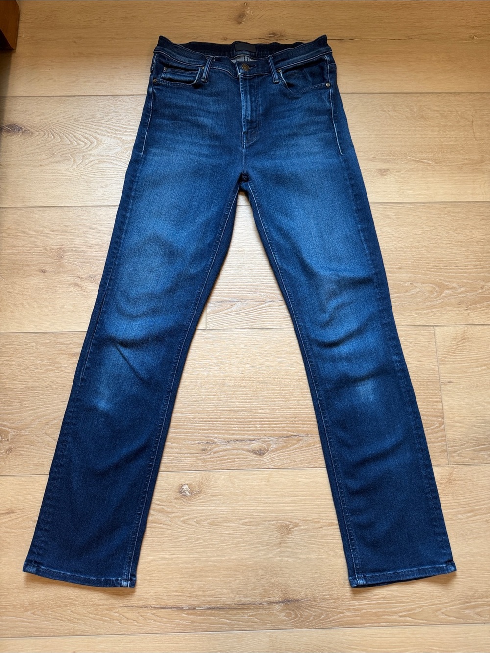 MOTHER The Mid Rise Dazzler Ankle Jeans in Now or Never